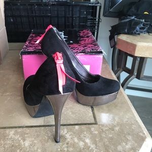 Sexy suede platform shoes